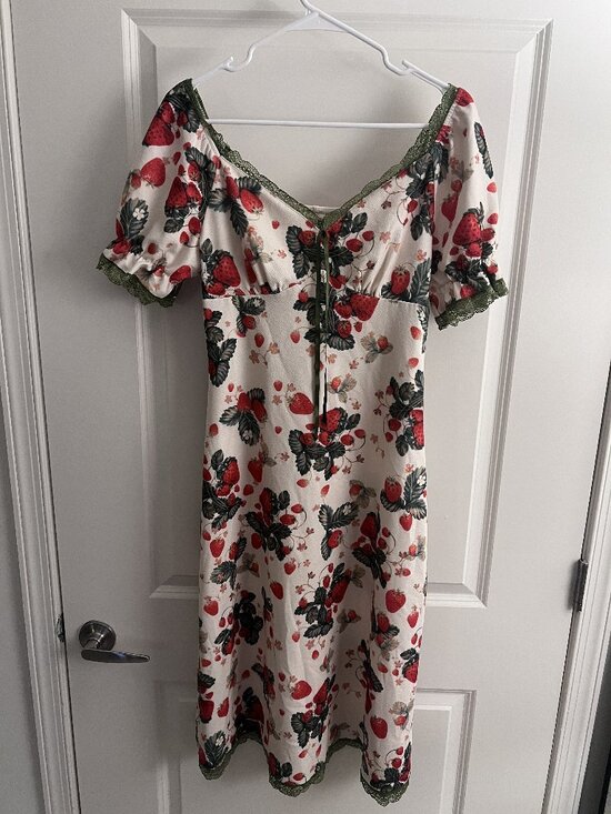 Cider Dresses & Skirts - Cider Strawberry Lace Trim Milkmaid Midi Dress in Cream - Size M
